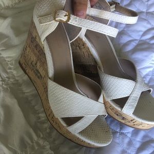 White wedges
